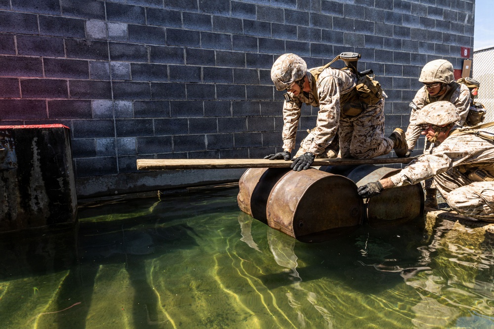 Company A OCC 252 conduct the Leadership Reaction Course