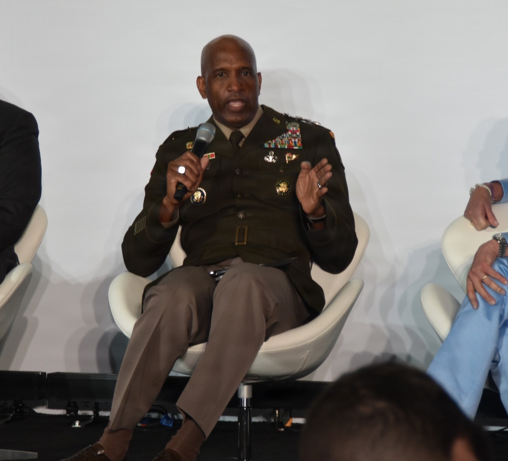 Army Deputy Chief of Staff, G-6, Lt. Gen. Jeth Rey, participates in panel discussion at General Dynamics Information Technology Battlespace of the Future Summit.