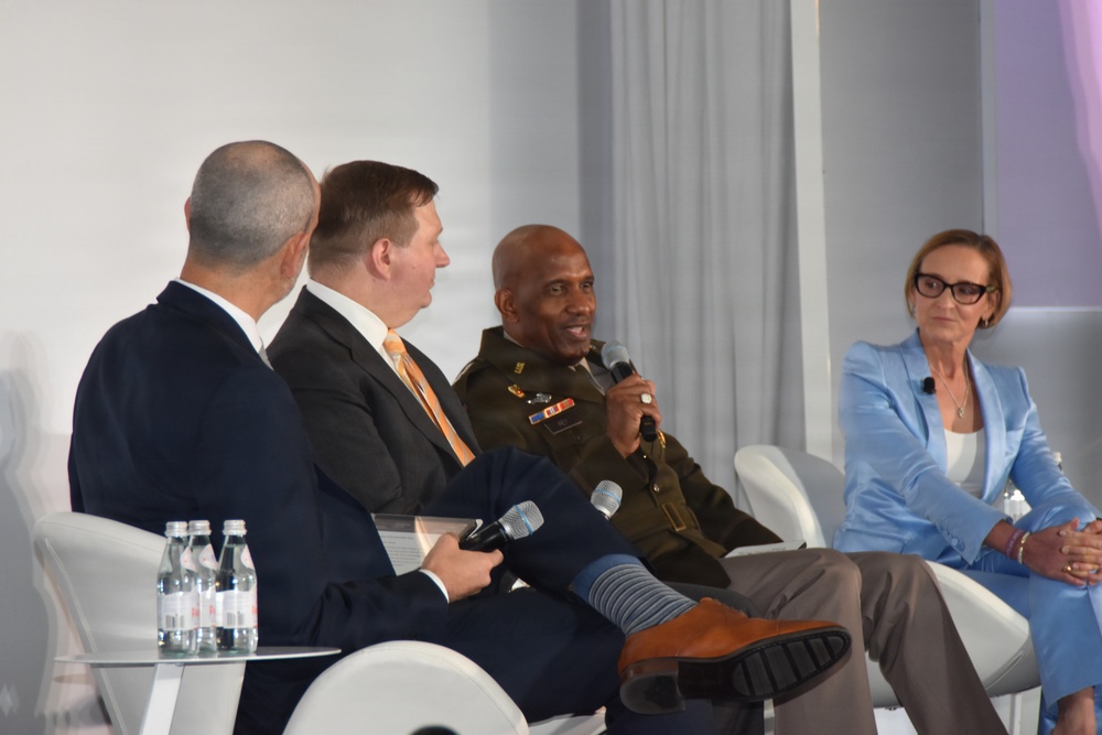 Army Deputy Chief of Staff, G-6, Lt. Gen. Jeth Rey, participates in panel discussion at General Dynamics Information Technology Battlespace of the Future Summit.