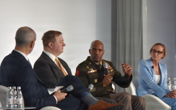 Army Deputy Chief of Staff, G-6, Lt. Gen. Jeth Rey, participates in panel discussion at General Dynamics Information Technology Battlespace of the Future Summit.