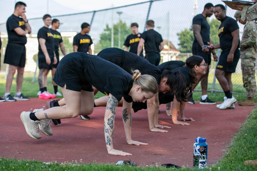 HHC, 207th Military Intelligence Brigade (Theater) conducts historical Women’s Army Corps Physical Fitness Test (WAC) during Army Heritage Month