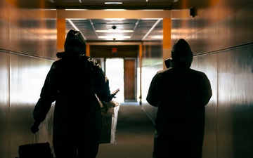 Washington National Guard’s 10th Civil Support Team and FBI hone response skills during joint training