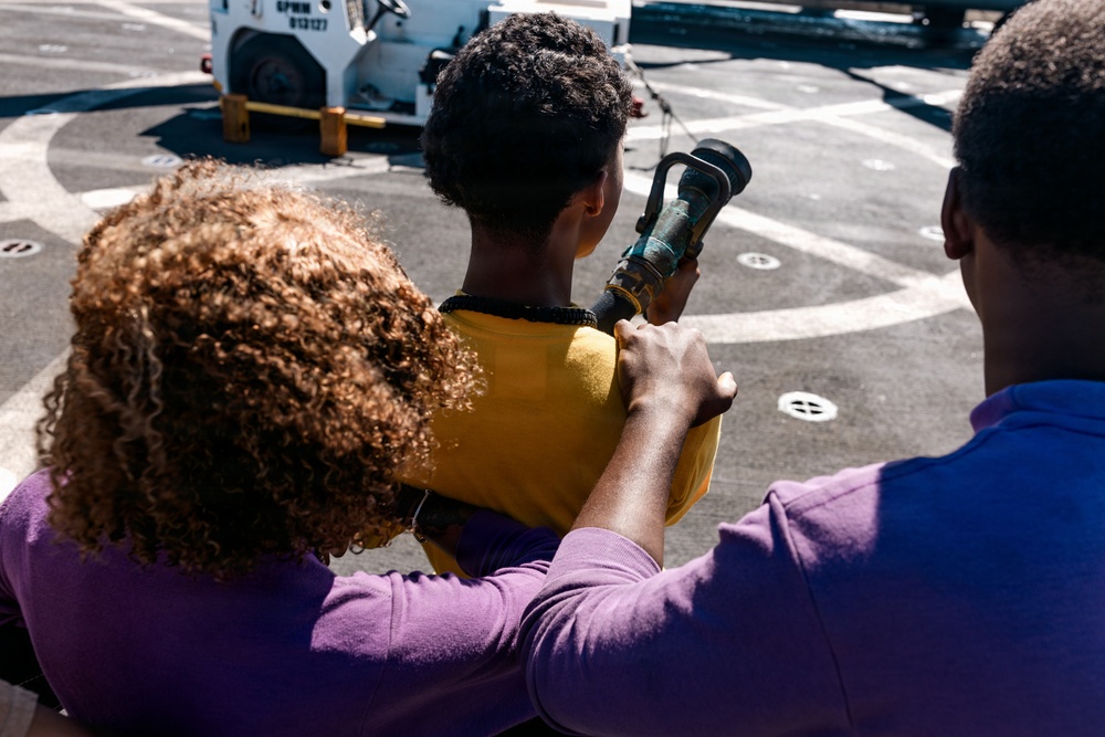 11th MEU Sailors Conduct Firefighting Training Aboard USS Portland