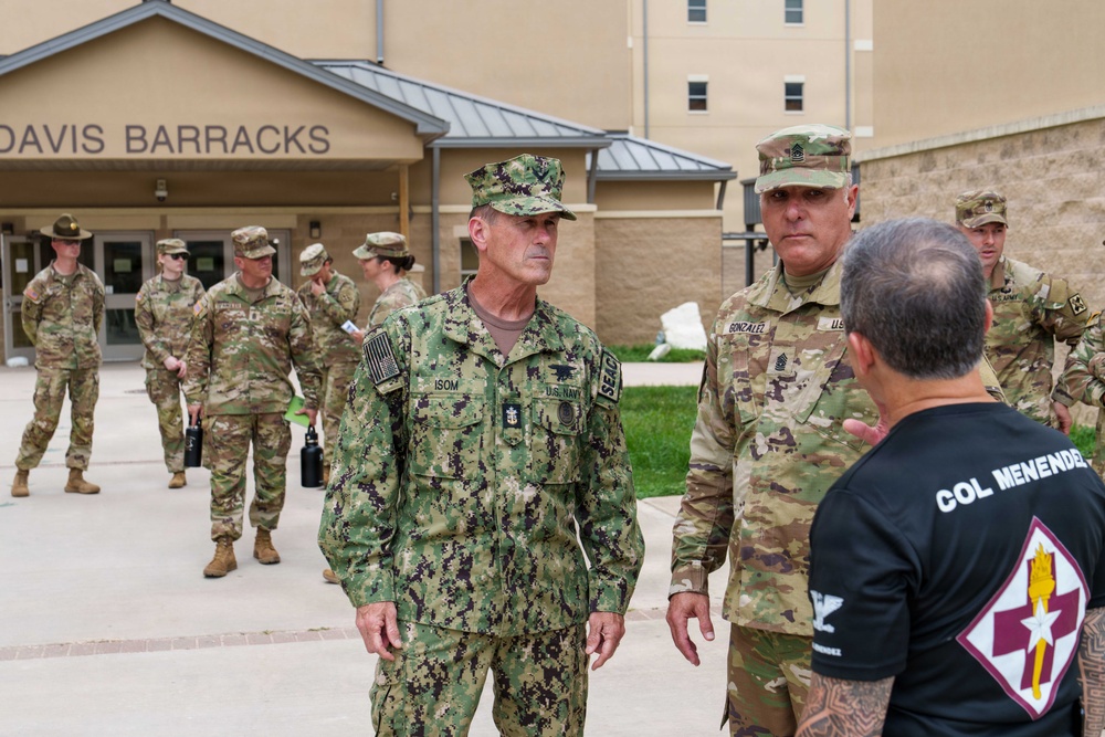 SEAC Mentors Future Combat Medics on the Frontline