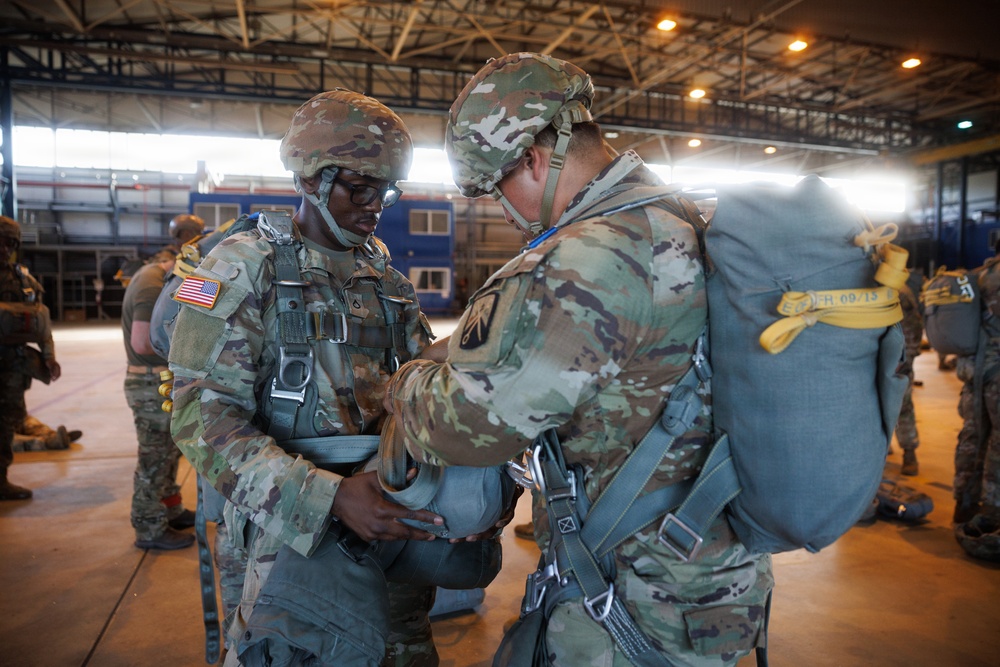 U.S. Paratroopers Conduct Airborne Training