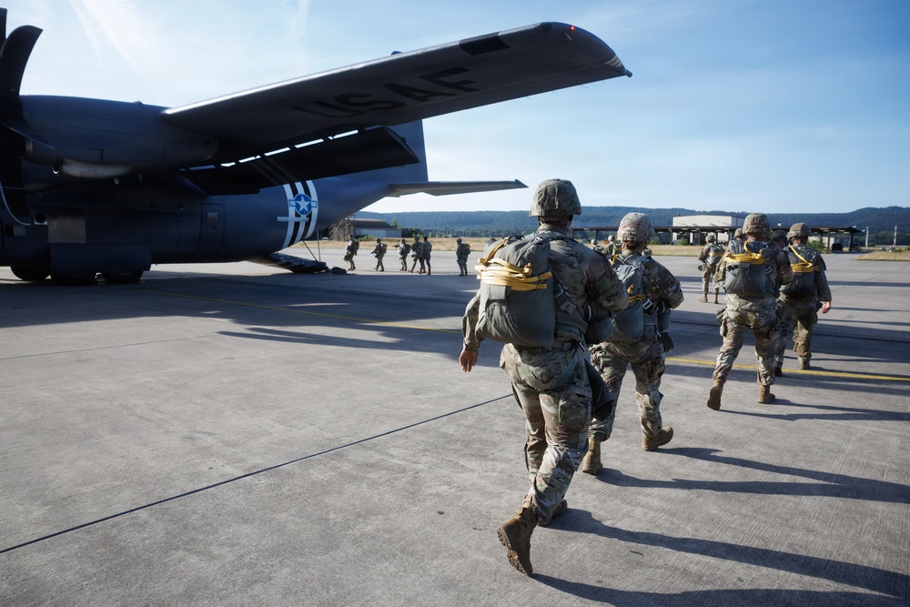 U.S. Paratroopers Conduct Airborne Training