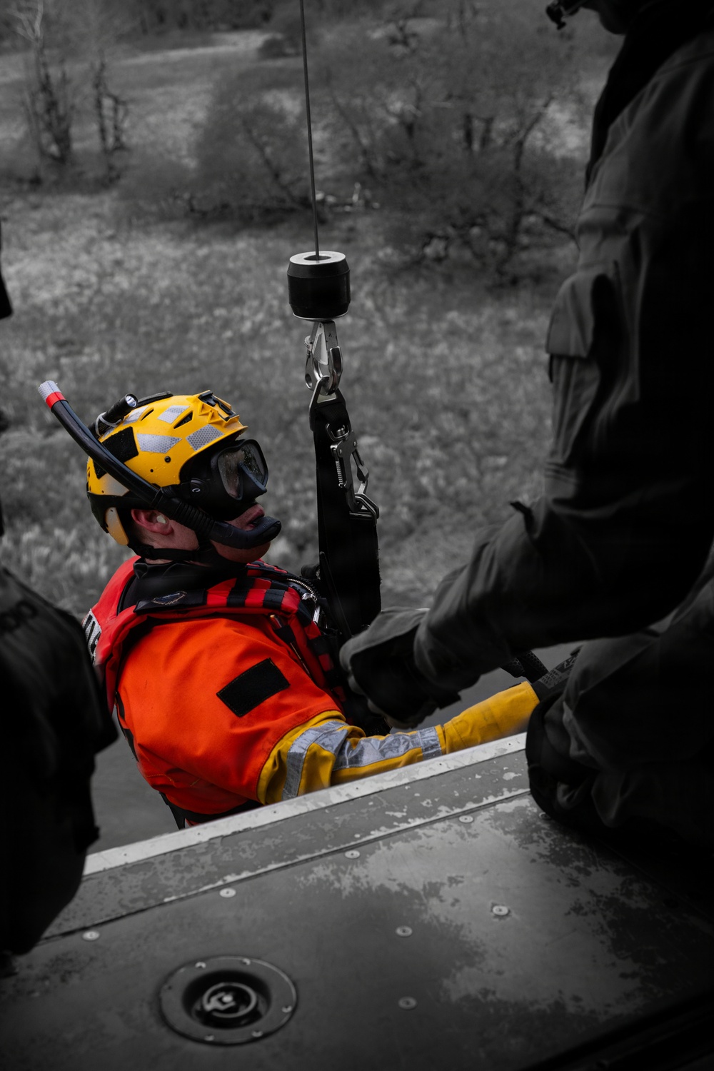 Air Station Kodiak conducts inland search and rescue training