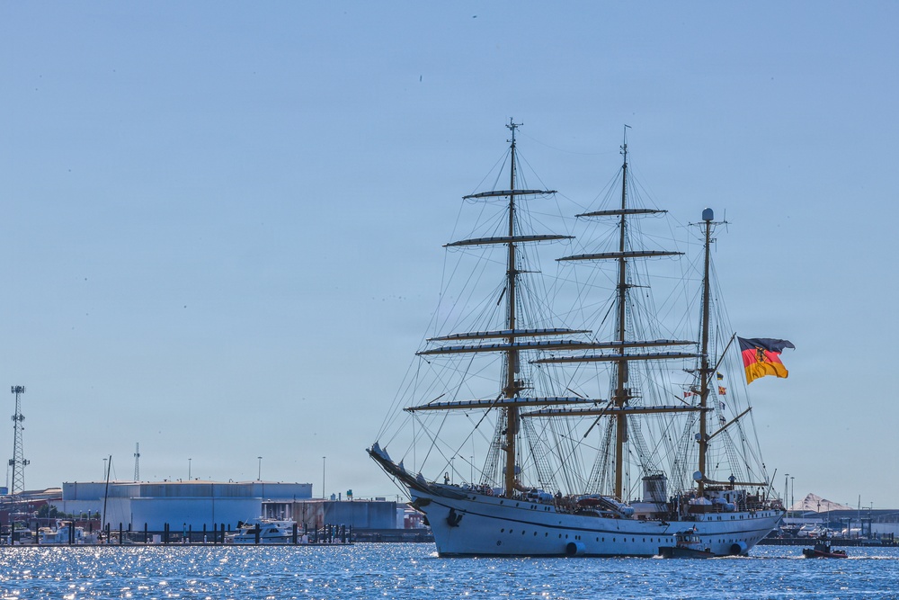 Amerigo Vespucci arrives for SAIL 250 Baltimore