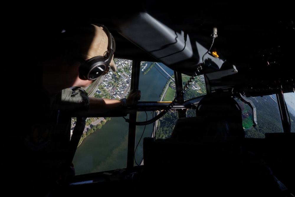 U.S. Paratroopers Conduct Airborne Training