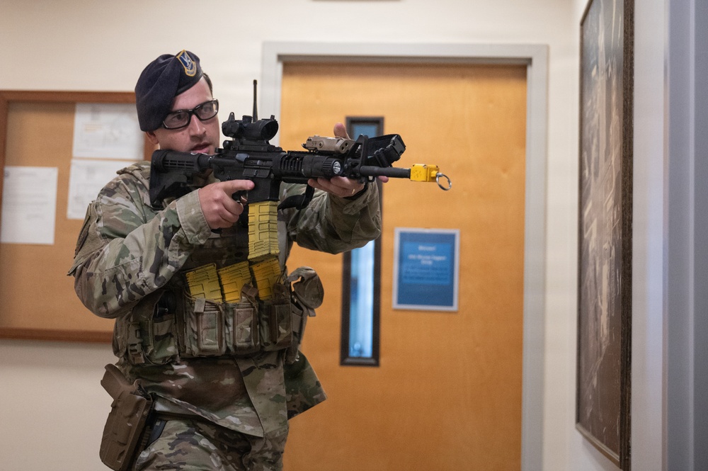 102nd Intelligence Wing tests mission capabilities during combat readiness inspection