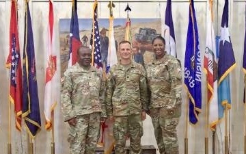 923rd Contracting Battalion welcomes a new commander