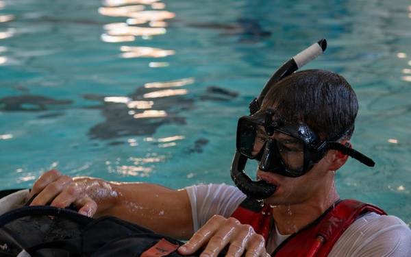 Aviation Survival Technician ‘A’ School students conduct training