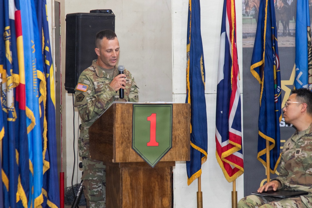 923rd Contracting Battalion welcomes a new commander