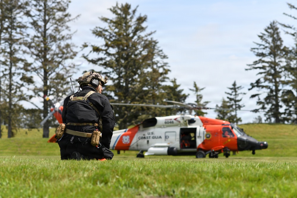 Air Force Special Tactics Airmen Complete Field Training in Warrenton, OR