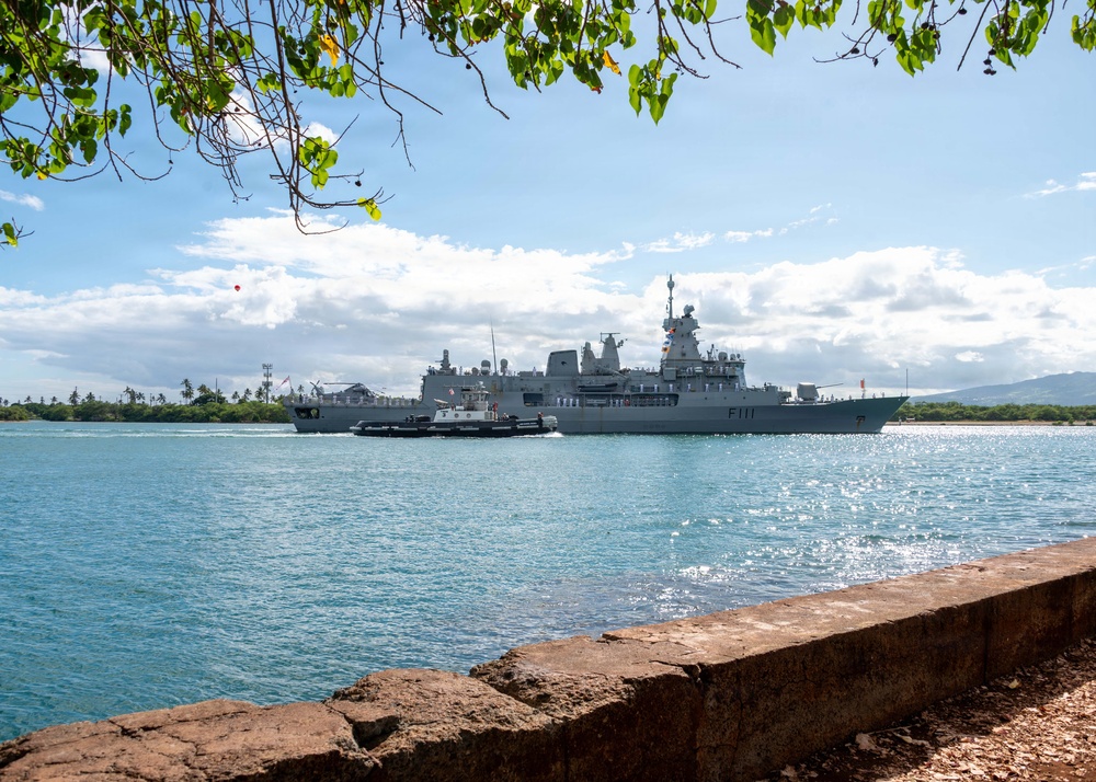Royal New Zealand Navy Anzac-class frigate HMNZS Te Mana (F111) arrives at Pearl Harbor for RIMPAC 2026
