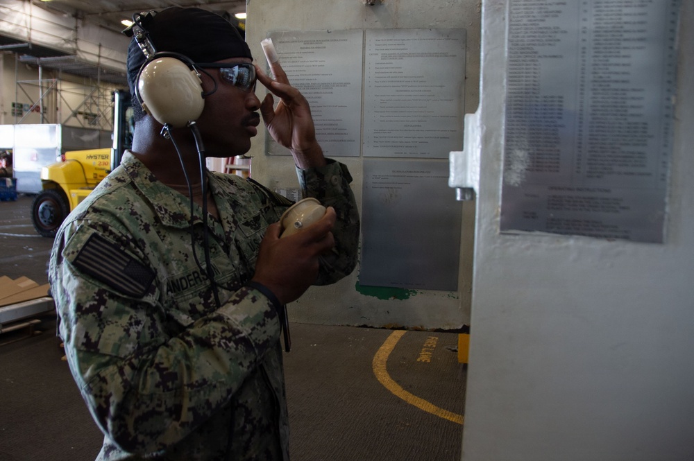 Ronald Reagan Sailors And Government Contractors Get Results.