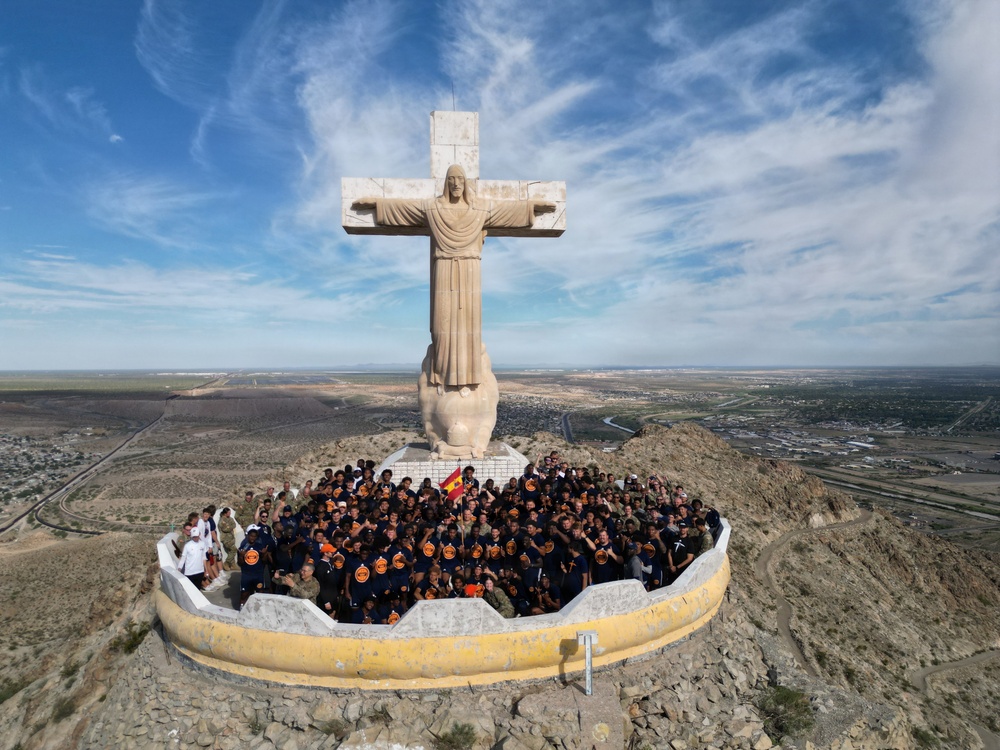 1st Armored Division Artillery and UTEP Football conquer Mt. Cristo Rey