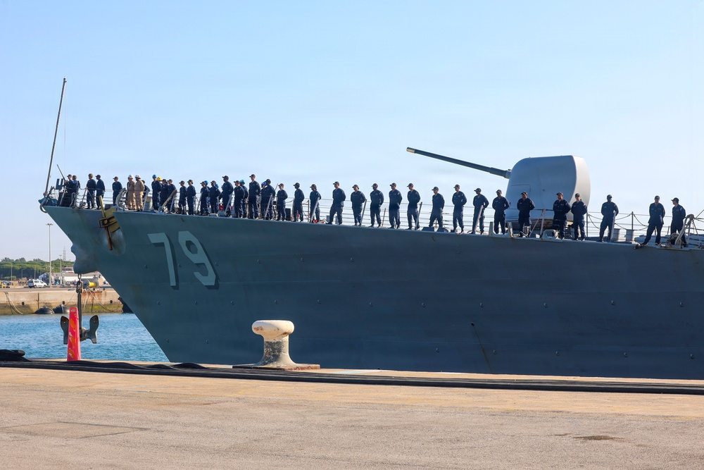 USS Oscar Austin (DDG 79) Returns to homeport in Rota