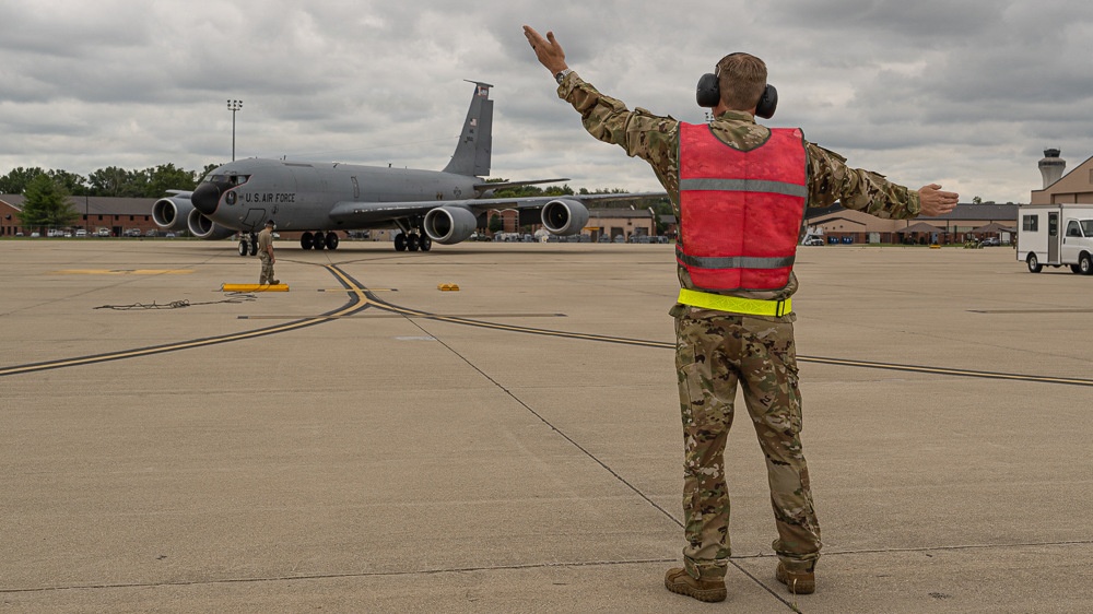 Undercover colonel; aircraft maintenance squadron