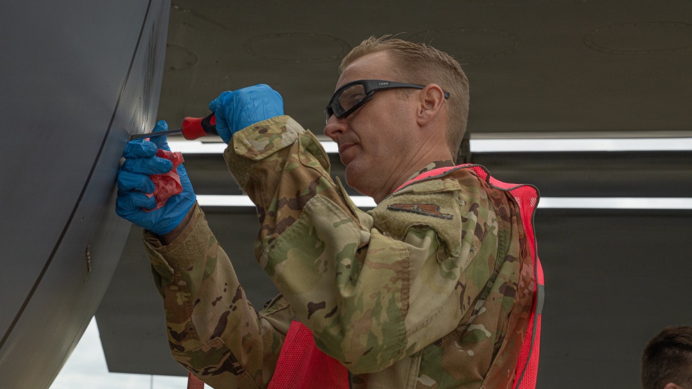 Undercover Colonel: AMXS