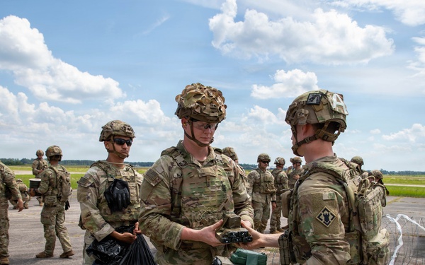 20th Engineer Brigade conducts Rapid Airfield Damage Repair