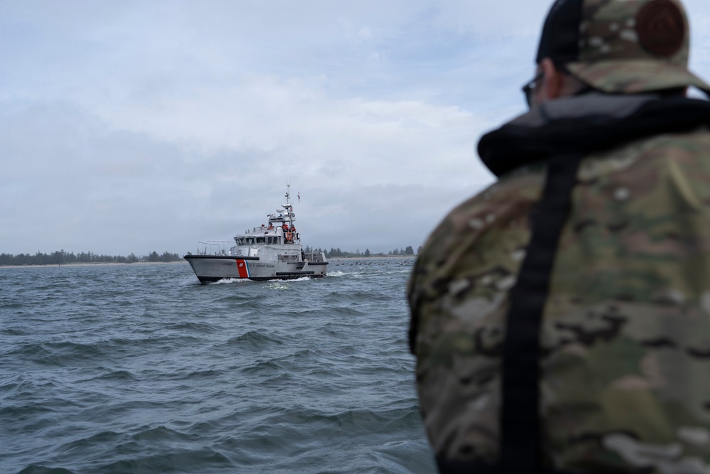 Air Force Special Tactics Airmen Complete Field Training in Warrenton, OR