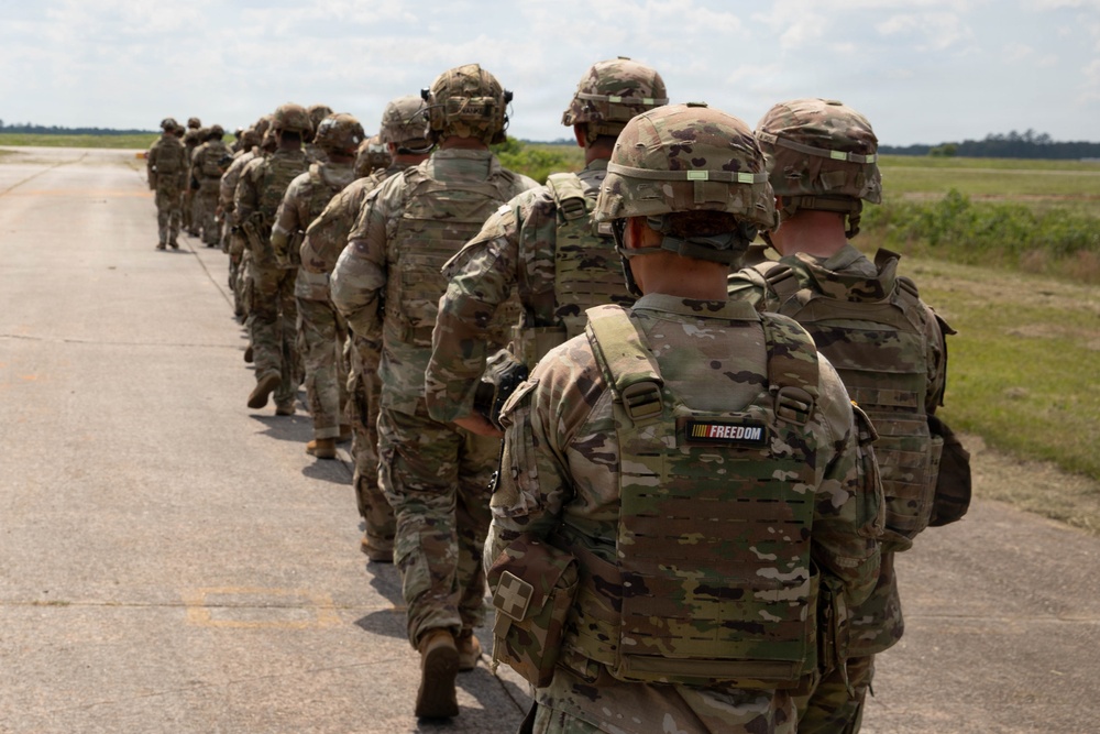 20th Engineer Brigade conducts Rapid Airfield Damage Repair