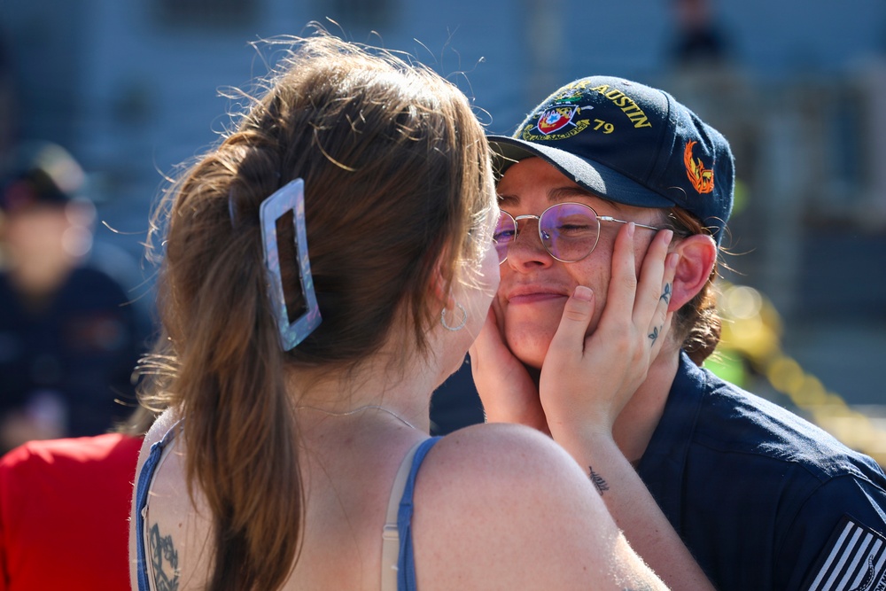 USS Oscar Austin (DDG 79) Returns to homeport in Rota