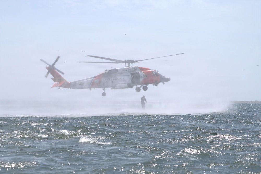 Air Force Special Tactics Airmen Complete Field Training in Warrenton, OR
