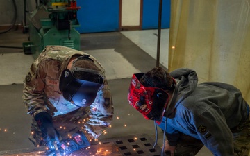 Mission Profile: Wing leadership joins maintainers on the flightline during MXG immersion
