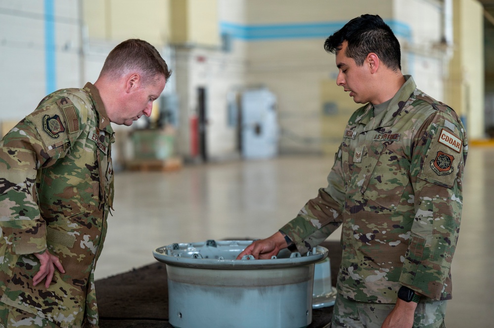 Mission Profile: Wing leadership joins maintainers on the flightline during MXG immersion