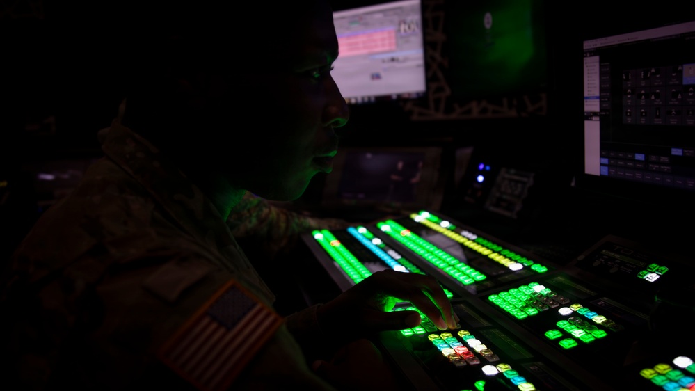 Showcasing Unique Careers: 4th POG Supports Army Marketing (AMEO)