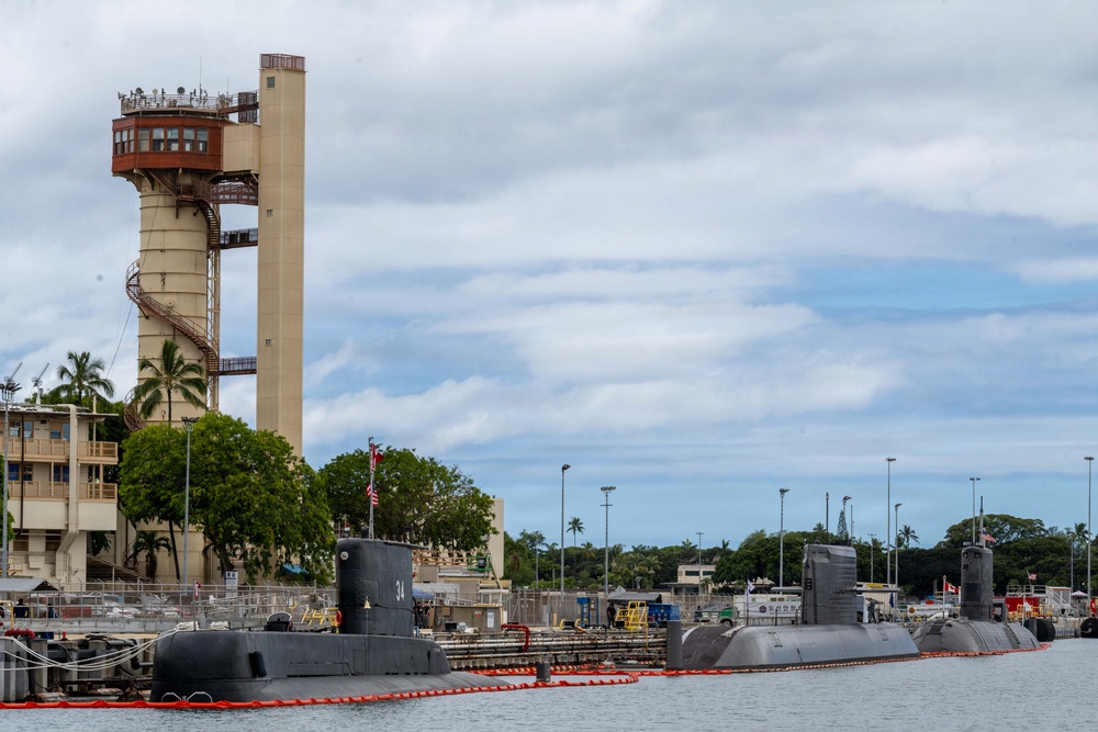 International submarines arrive in Hawaii for RIMPAC 2026