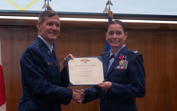 18th Med Group commanders pass the torch
