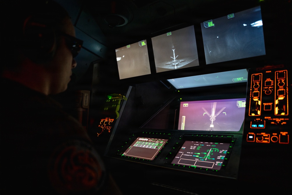 B-2 Spirit demonstrates long-range strike capabilities in Indo-Pacific
