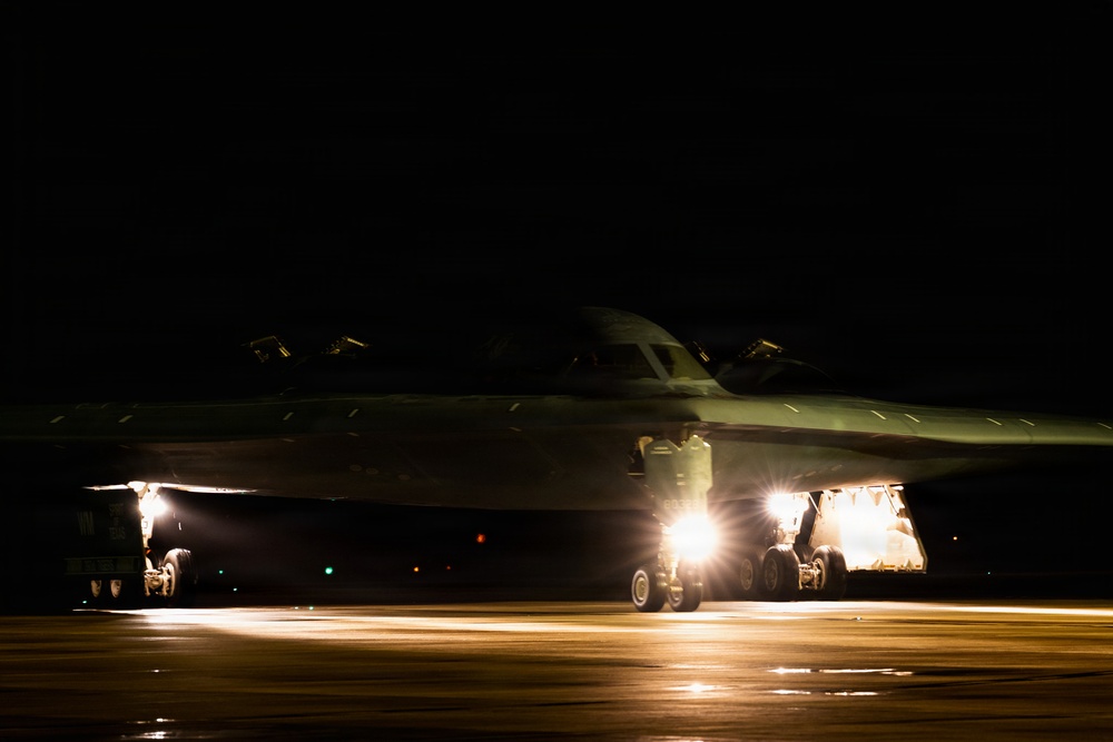 B-2 Spirit demonstrates long-range strike capabilities in Indo-Pacific