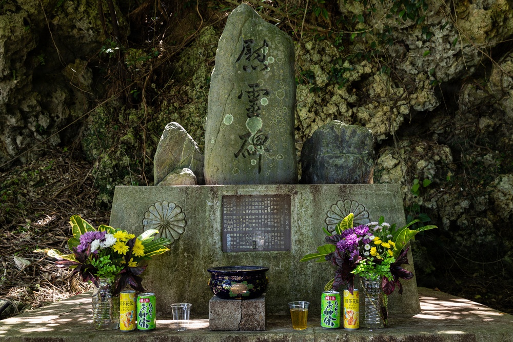 Marines visit Hamahiga Island memorial site