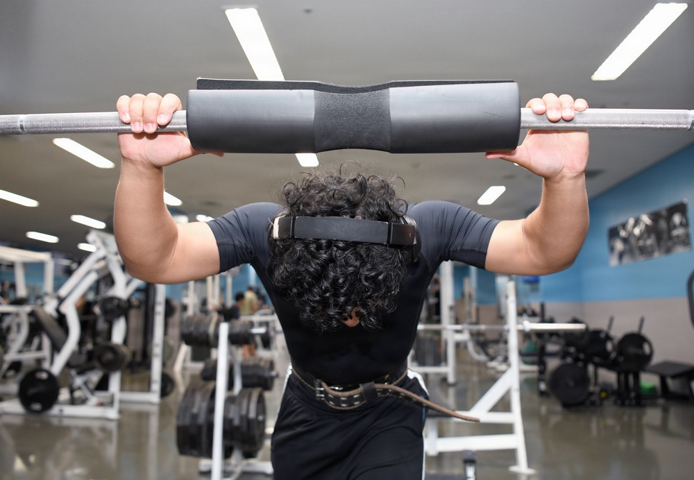 Carrying the Weight: Camp Zama teen becomes youngest to join installation’s 1,000 Pound Club