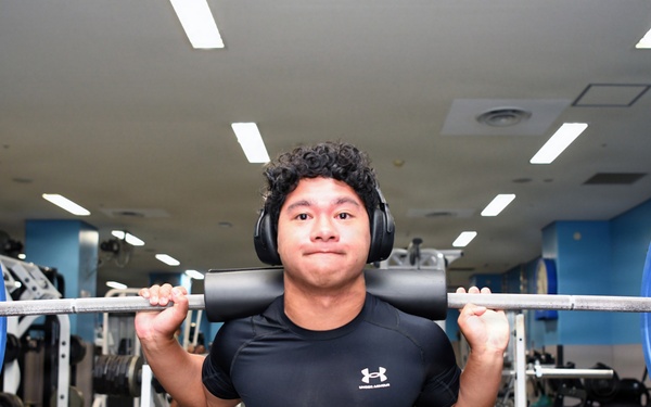 Carrying the Weight: Camp Zama teen becomes youngest to join installation’s 1,000 Pound Club