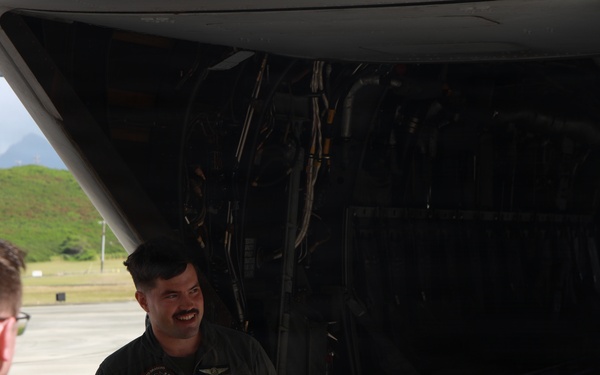 Civil Air Patrol visits VMGR-153 and VMM-268