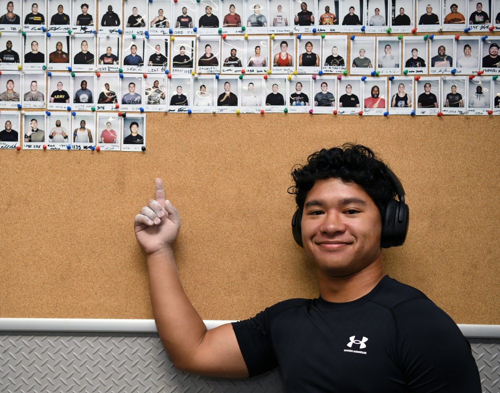 Carrying the Weight: Camp Zama teen becomes youngest to join installation’s 1,000 Pound Club