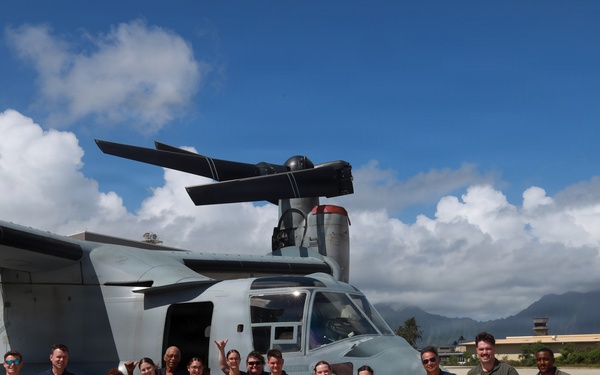 Civil Air Patrol visits VMGR-153 and VMM-268