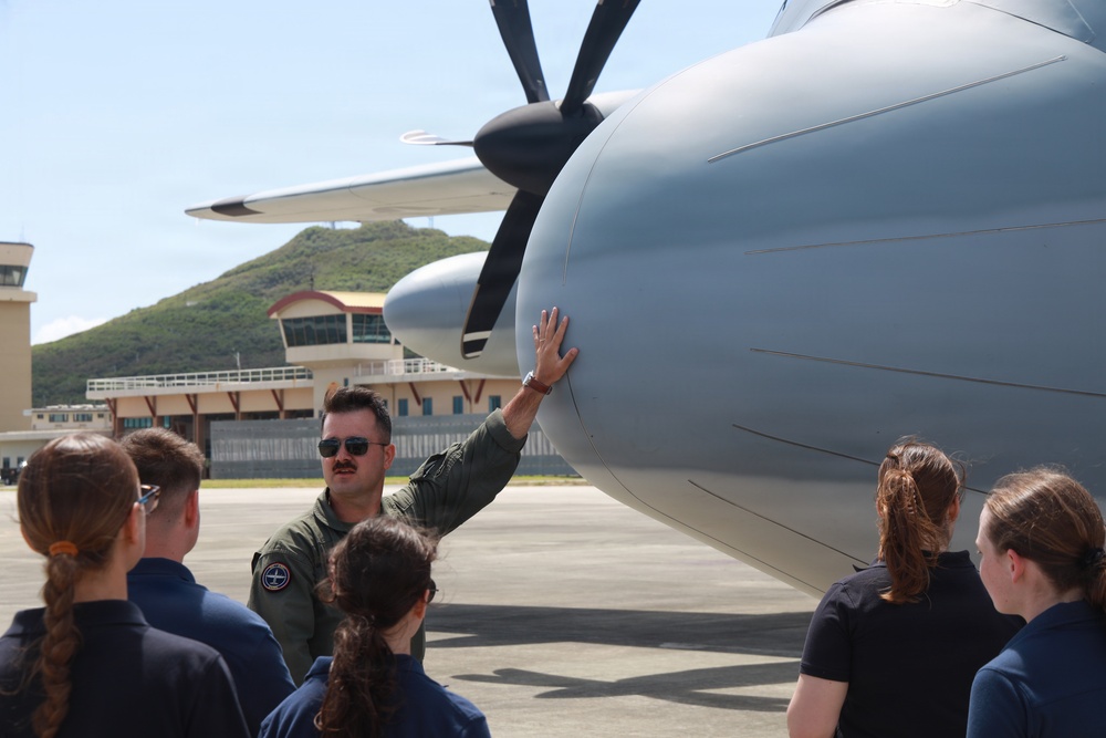 Civil Air Patrol visits VMGR-153 and VMM-268