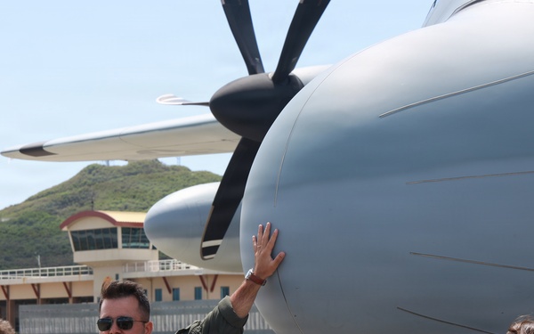 Civil Air Patrol visits VMGR-153 and VMM-268
