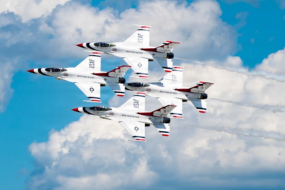 Thunderbirds perform at 2026 Columbus Air Show