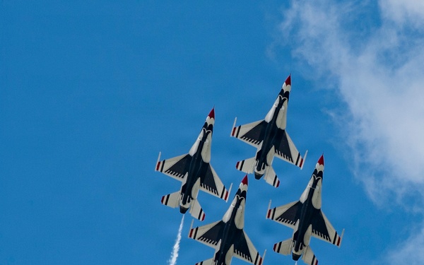 Thunderbirds perform at 2026 Columbus Air Show