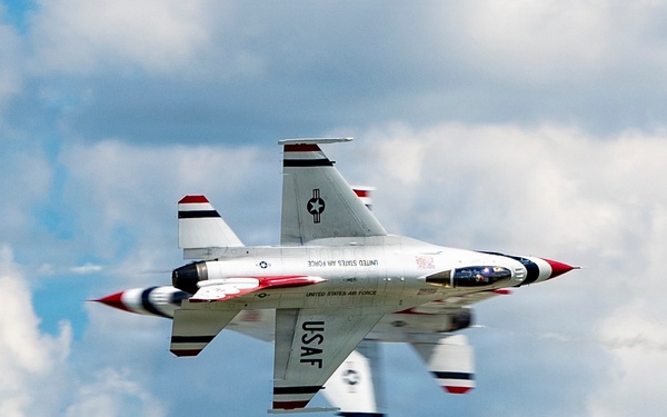 Thunderbirds perform at 2026 Columbus Air Show