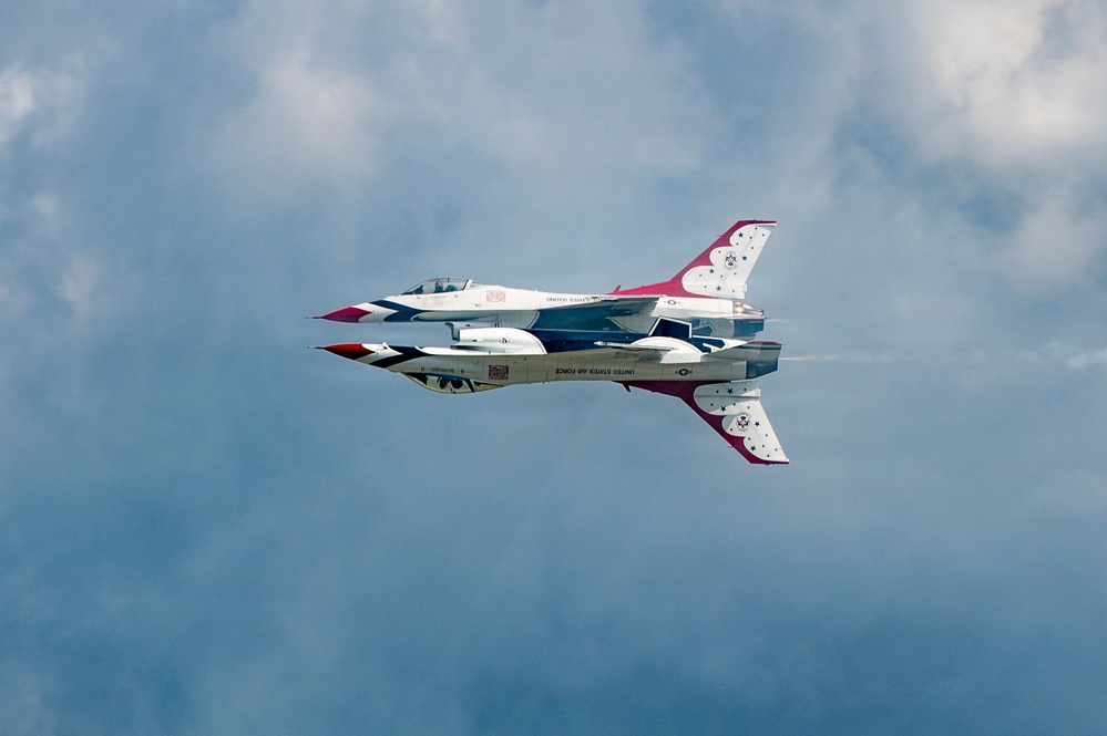 Thunderbirds perform at 2026 Columbus Air Show