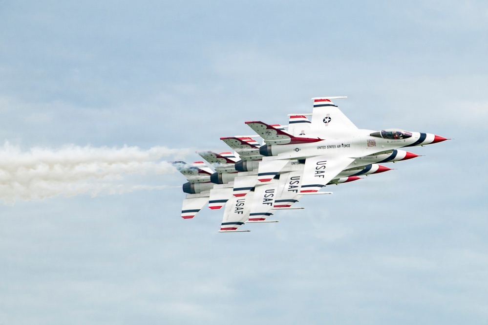 Thunderbirds perform at 2026 Columbus Air Show