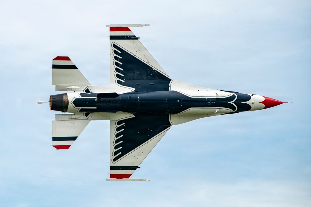 Thunderbirds perform at 2026 Columbus Air Show